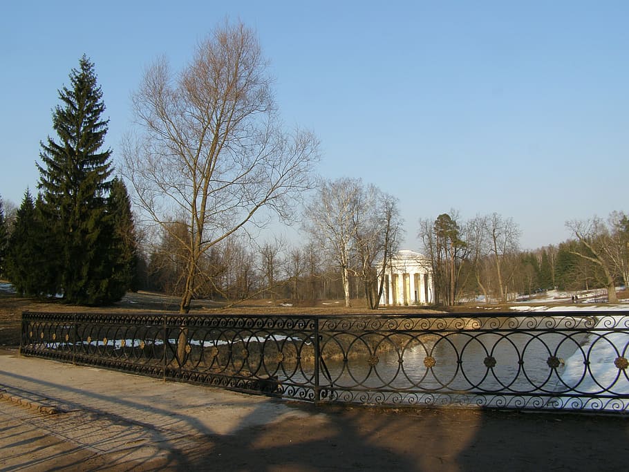 sky, park, trees, spring, snow, sunny, architecture, walkway HD wallpaper