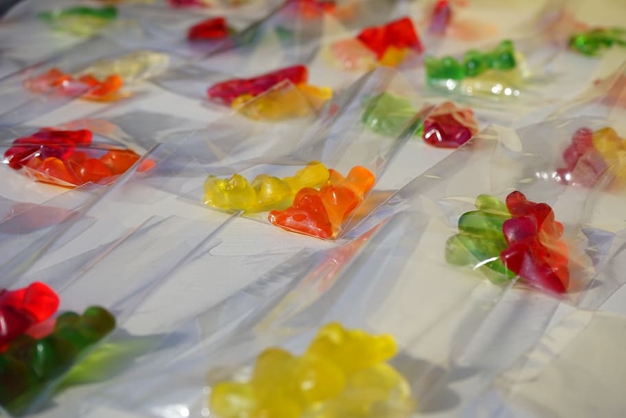 Gummi Bears, Packed, Sachets, mitbringsel, cellophane, fruit gums HD wallpaper
