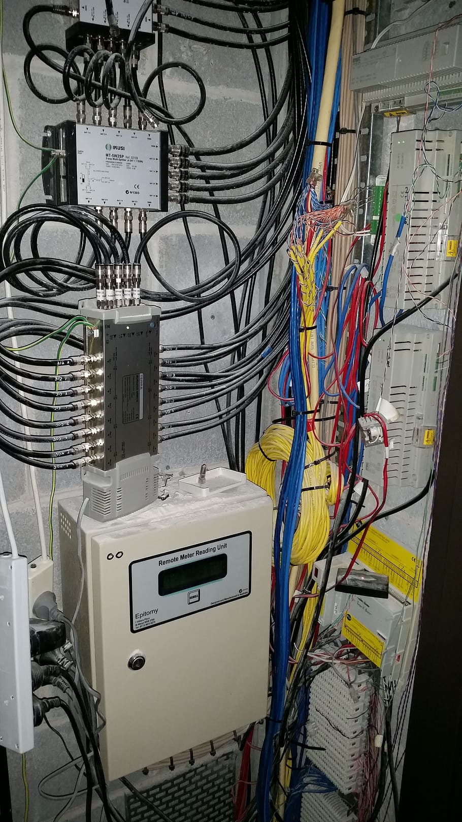beige machine, Data, Server, Video, Trades, Protection, solution HD wallpaper