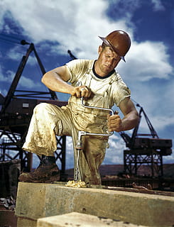man using gray manual drill, zimmermann, workers, drilling HD wallpaper