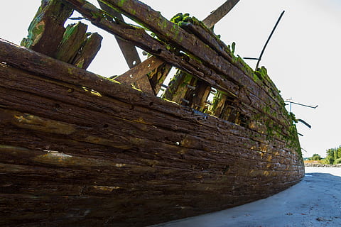 wreck, ship wreck, broken, beach, old, rusty, stainless, booked HD wallpaper