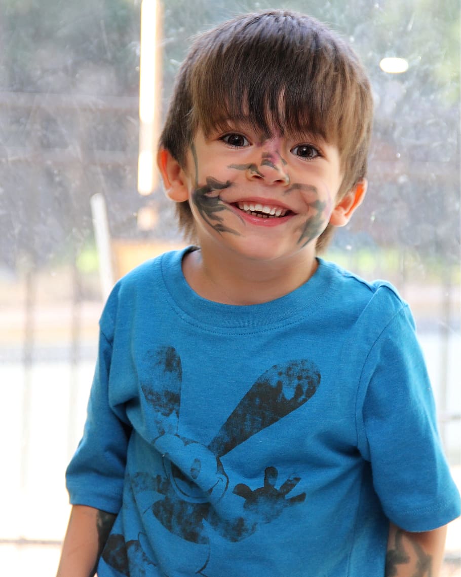 photo of boy with face paint, fun, smile, playing, family, little boy HD wallpaper