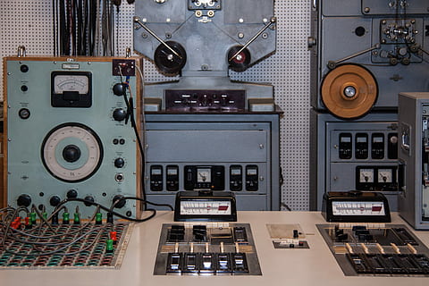 assorted analog devices turned on, Music Studio, Old, 1960 HD wallpaper