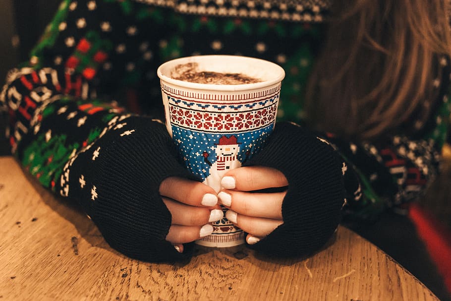 woman holding plastic cup, christmas, logo, mug, coffee, hot HD wallpaper