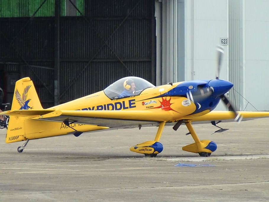 stunt, airplane, aviation, precision, acrobatic, airshow, flying HD wallpaper