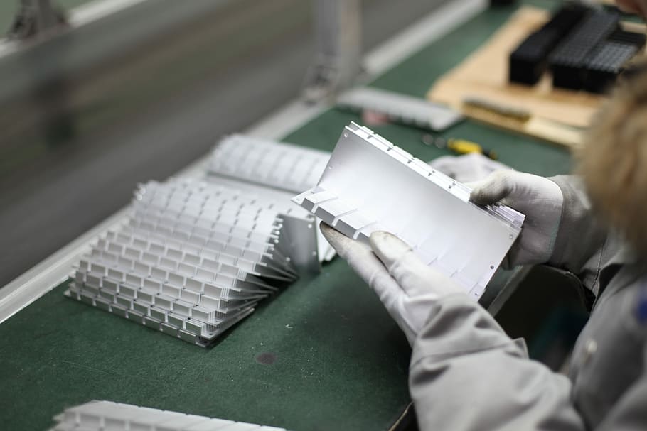 Workshop, Operator, Aluminium, Components, aluminium components HD wallpaper
