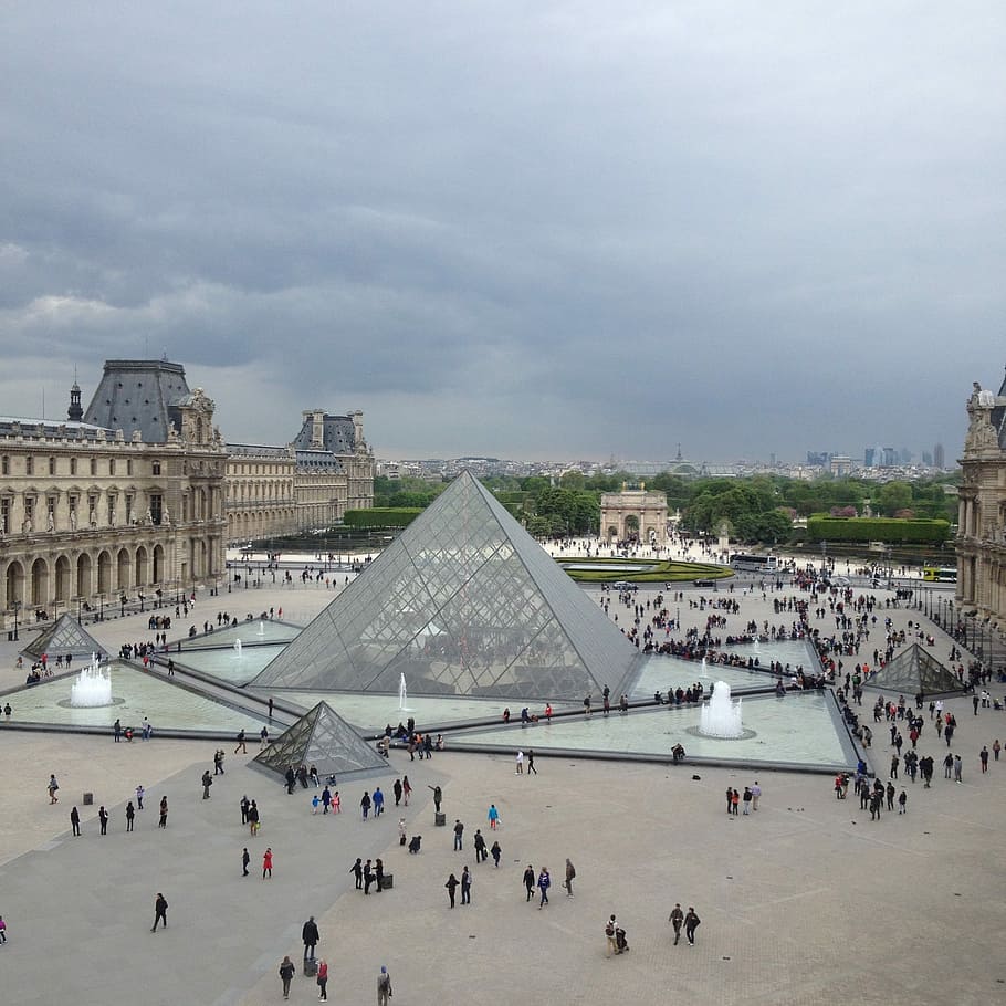 Monument, Paris, Heritage, Louvre, glass pyramid, symbol, large group of people, HD wallpaper