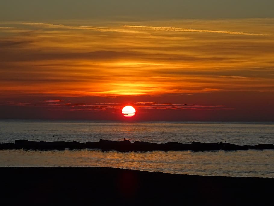 sea, dawn, sun, sunset, sky, scenics - nature, water, beauty in nature HD wallpaper