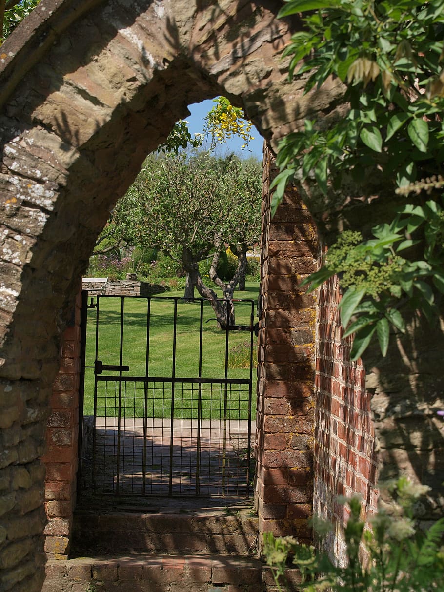 arch, gate, ruin, path, garden, plant, architecture, tree, built structure HD wallpaper