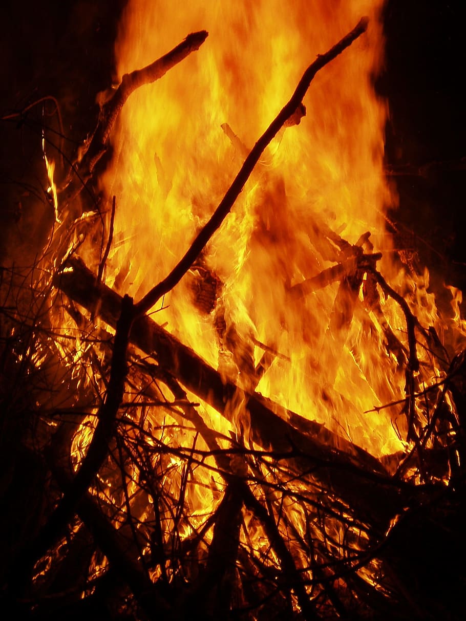 bonfire, heat, anger, burning, flame, heat - temperature, fire - natural phenomenon HD wallpaper