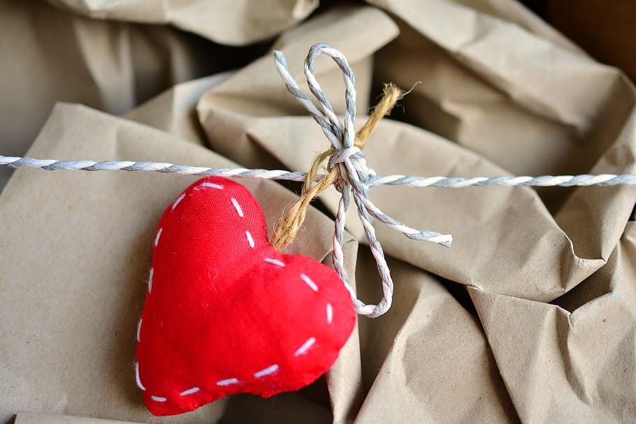 aerial photo of red heart ornament, Packaging, Wrapping Paper HD wallpaper