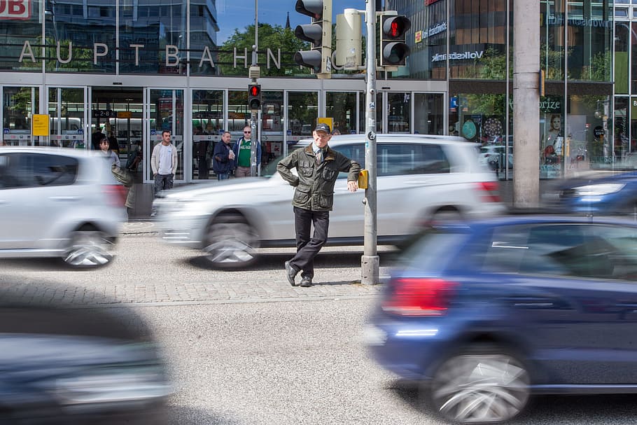 Motion Blur, Autos, Movement, traffic, street, car, urban Scene HD wallpaper