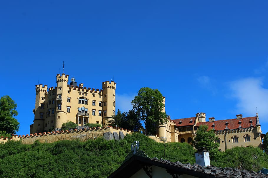 beige and brown castle under clear blue sky during daytime, fairy castle, HD wallpaper