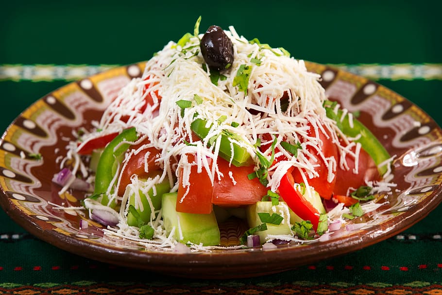 vegetables with cheese and raisin, food, plate, salad, restaurant food