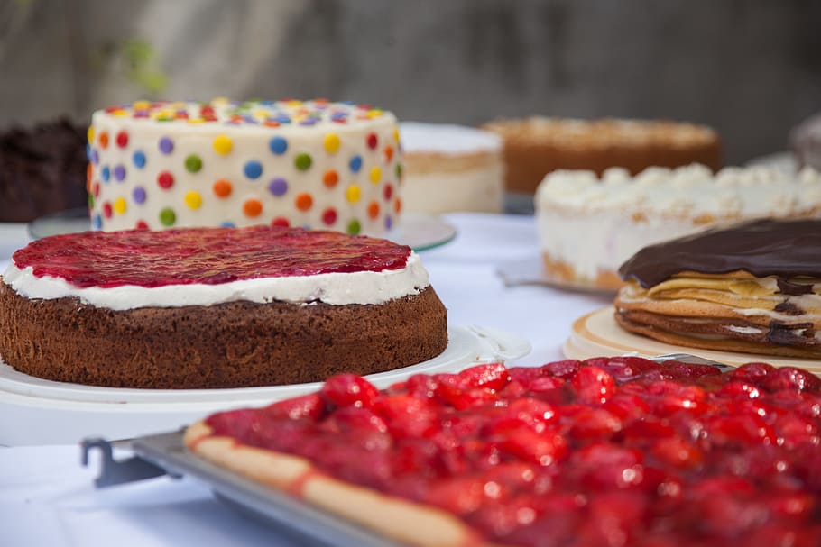 cake, cake buffet, pie, dessert, träuble cake, currant cake HD wallpaper