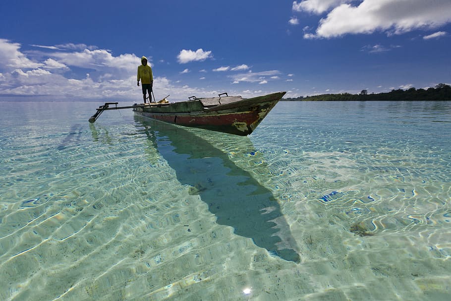 man standing on boat on clear body of water, landscape, indonesia, HD wallpaper