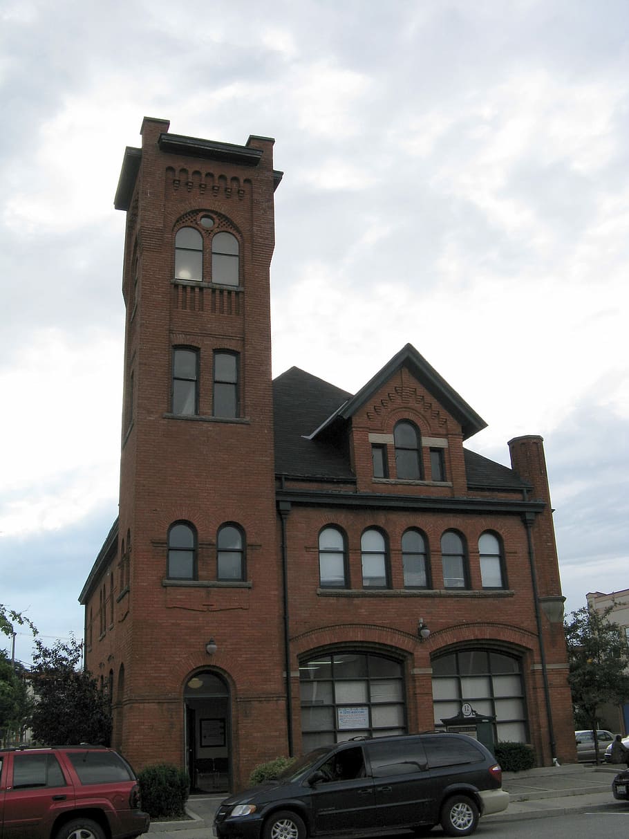 Old Perry Street Fire Hall in Woodstock, Ontario, Canada, building HD wallpaper
