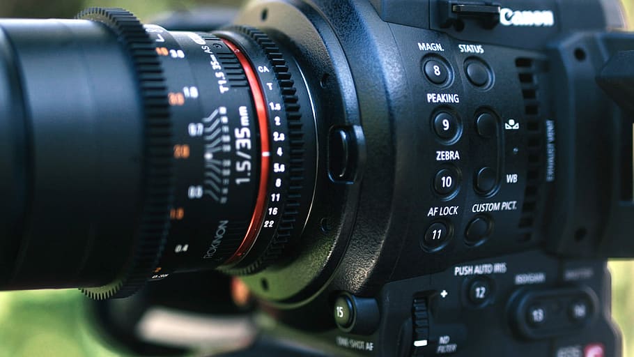 too closed photograph of Canon DSLR camera, shallow focus photo of Canon camera HD wallpaper