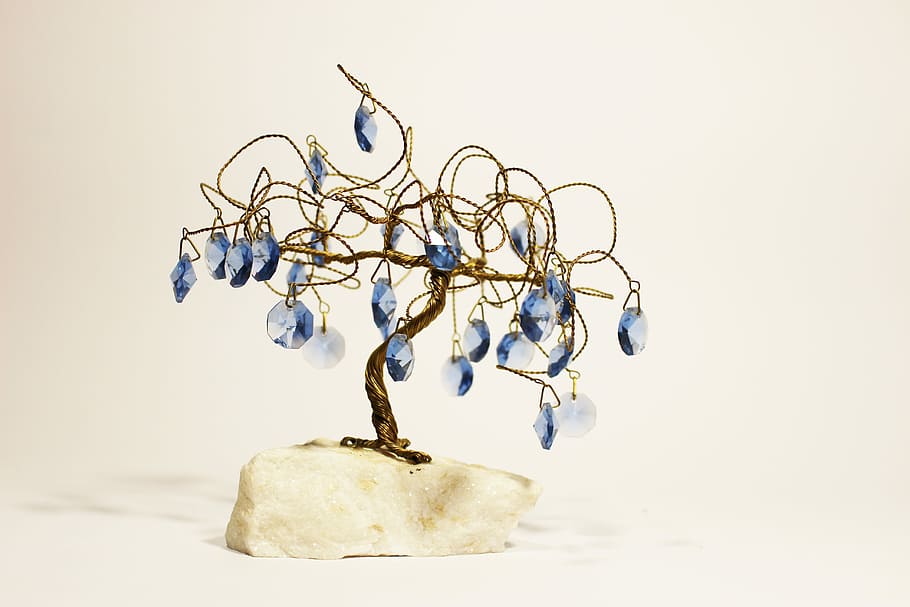 Sapling, Crystal, Copper, Silica, Macro, tree, stone, studio shot HD wallpaper