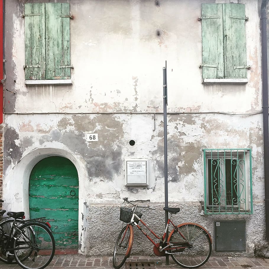 door, bicycles, borgo, rimini, italy, old house, architecture, HD wallpaper