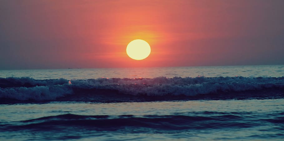 sun, setting sun, sunset, water, clouds, sky, dusk, light, sea HD wallpaper