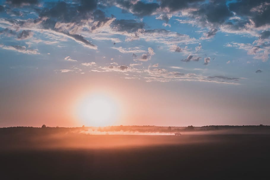 Sunset driving, untitled, sky, cloudscape, sunrise, field, fog HD wallpaper