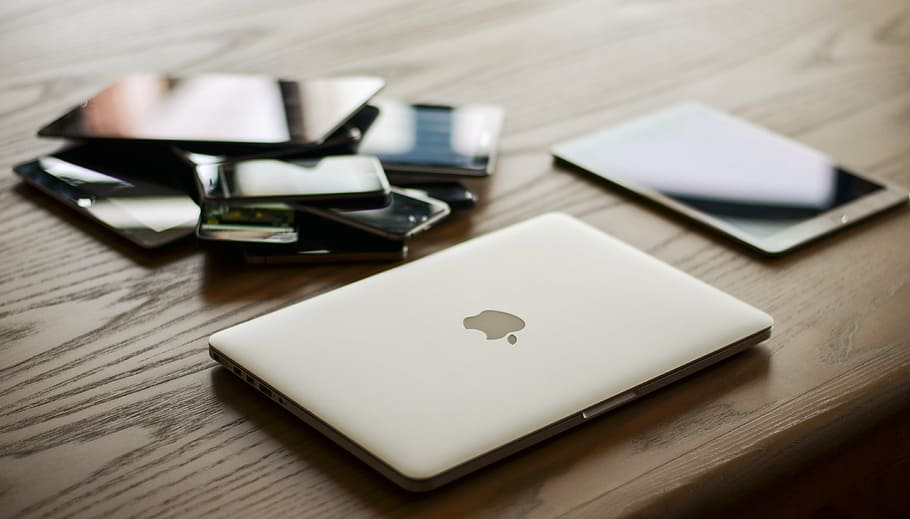 MacBook Air near iPad, devices, communication, technology, laptop, HD wallpaper