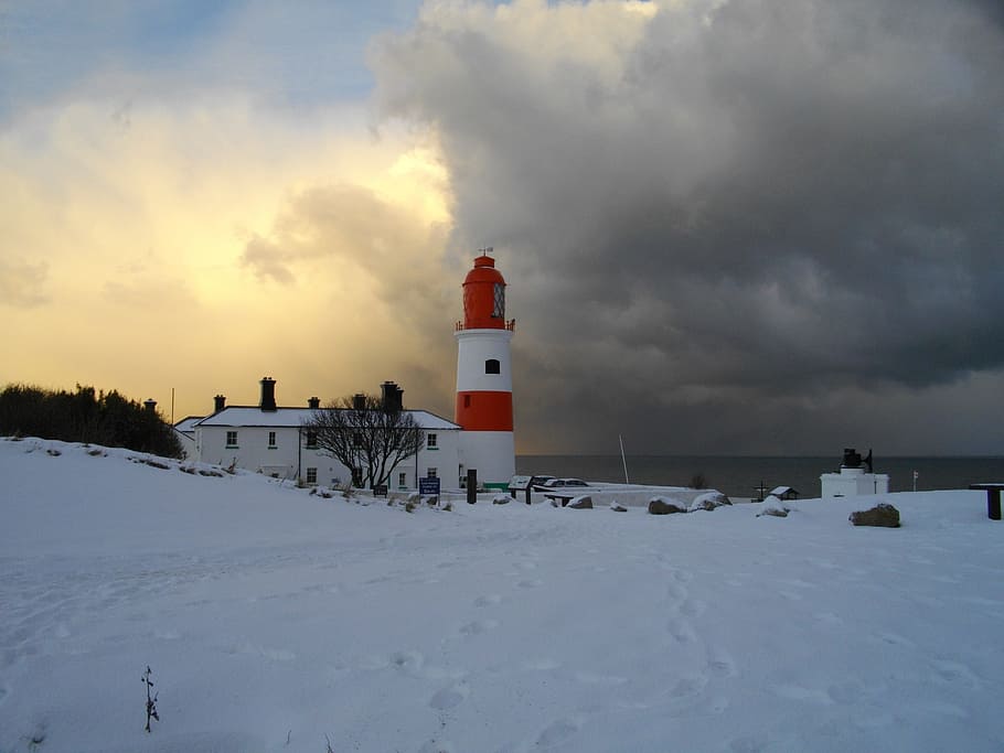 souter, lighthouse, snow, scenic, storm, winter, sea, coast HD wallpaper
