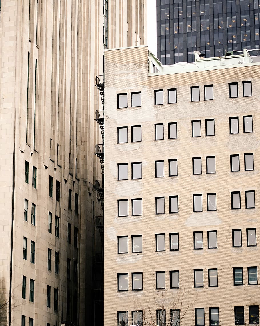 brown concrete building, brown building, tower, city, window HD wallpaper