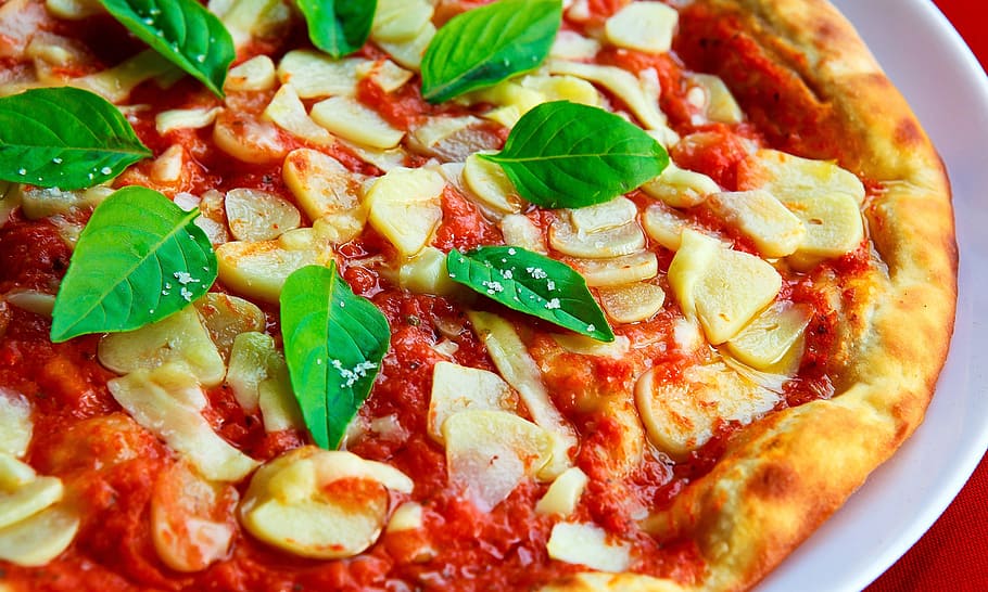 mushroom pizza on white plate, basil, garlic, crust, sauce HD wallpaper