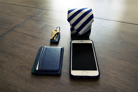 tie, keys, wallet, phone, iphone, work, man, male, objects HD wallpaper