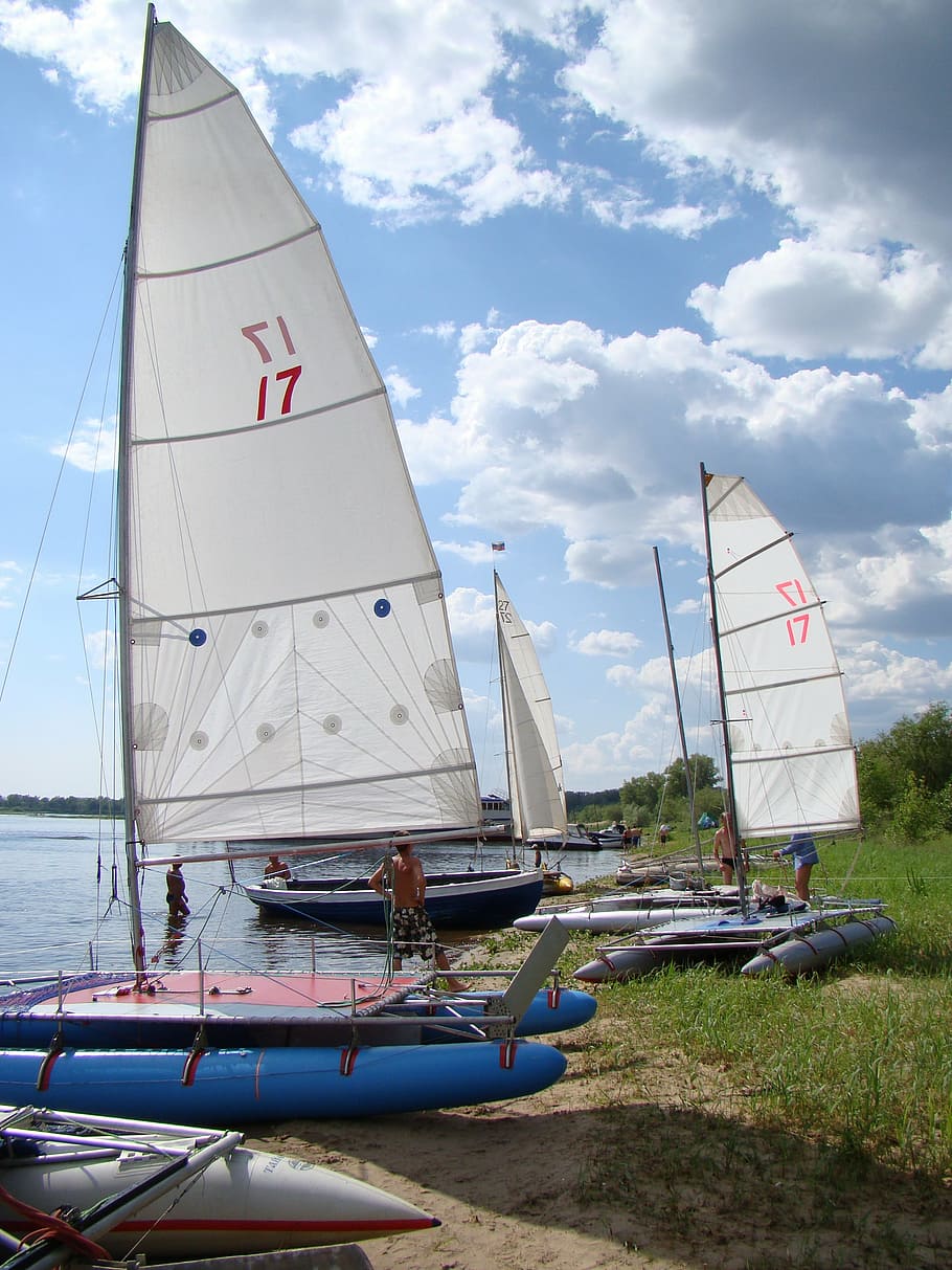 catamarans, inflatable, sailing, beach, river, summer, sun HD wallpaper
