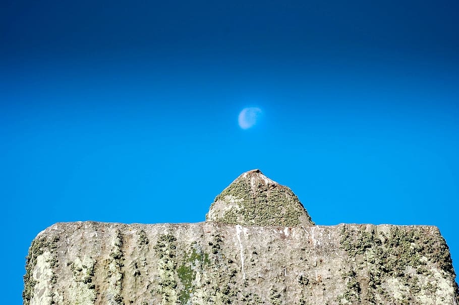 Monument, England, Moon, blue, rock - object, sky, clear sky HD wallpaper