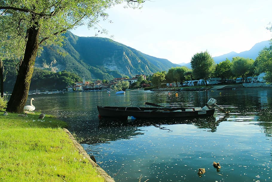 Lake, Boot, Italy, water, tree, mountain, scenics, reflection HD wallpaper