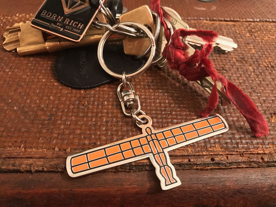 keys, keyring, house, metal, door, safety, keychain, no people HD wallpaper