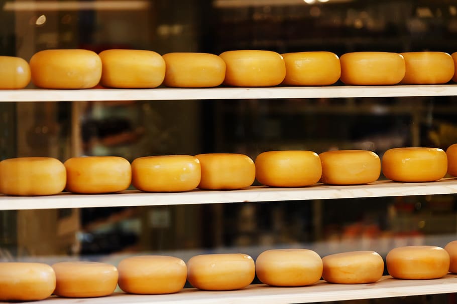 baked breads on shelf, Cheese, Cheesy, Circle, Circular, Dairy HD wallpaper
