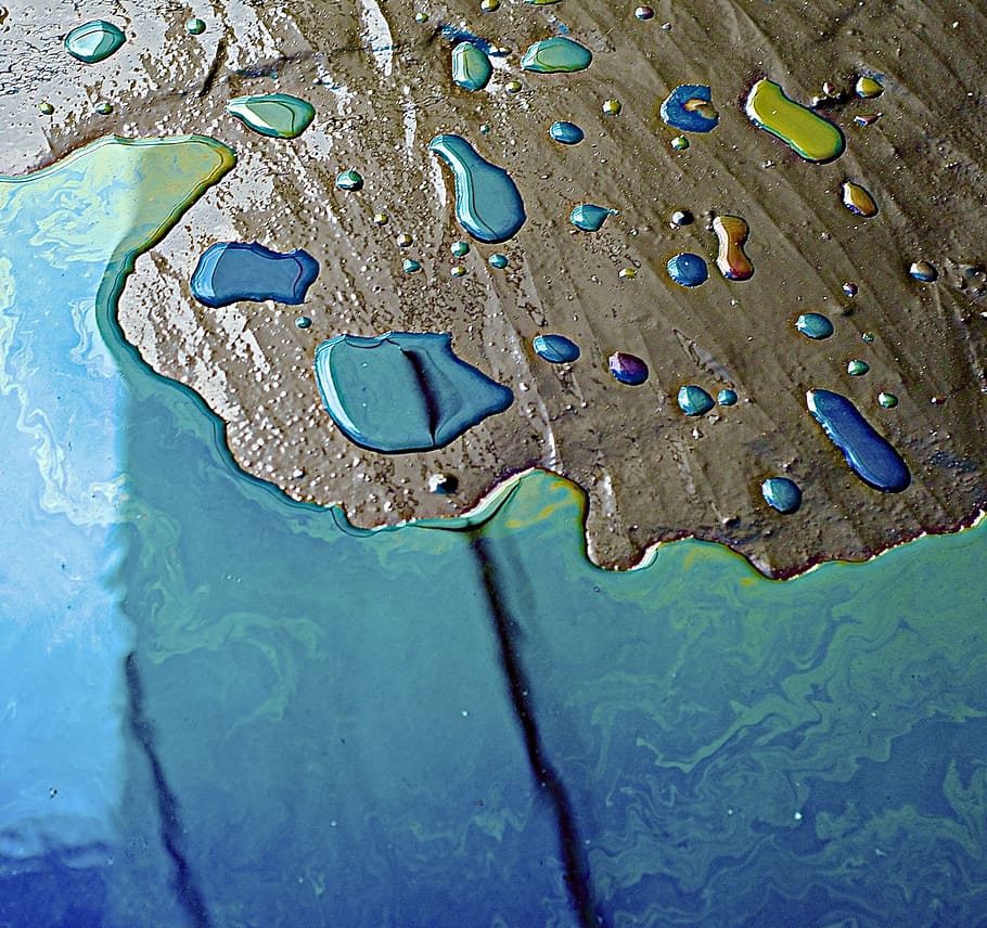 color splatter illustration, oil, water, reflection, pollution HD wallpaper