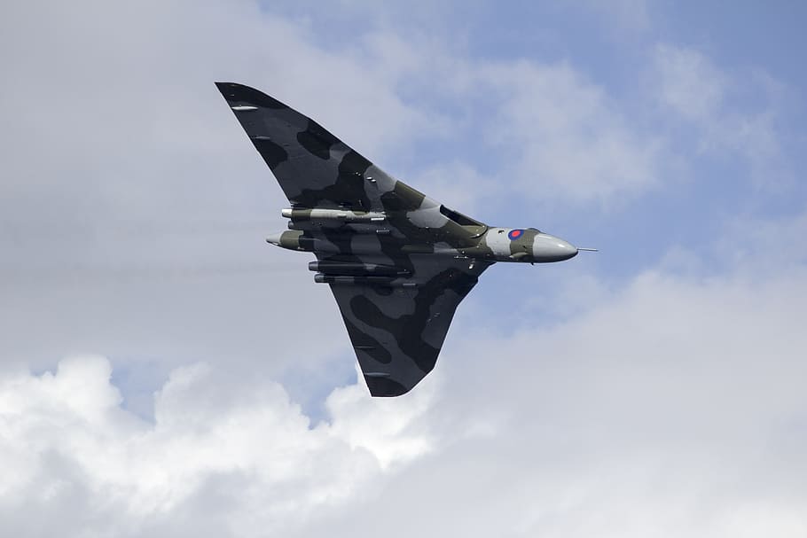 fighter plane photo, vulcan, bomber, avro, xh558, raf, jet HD wallpaper