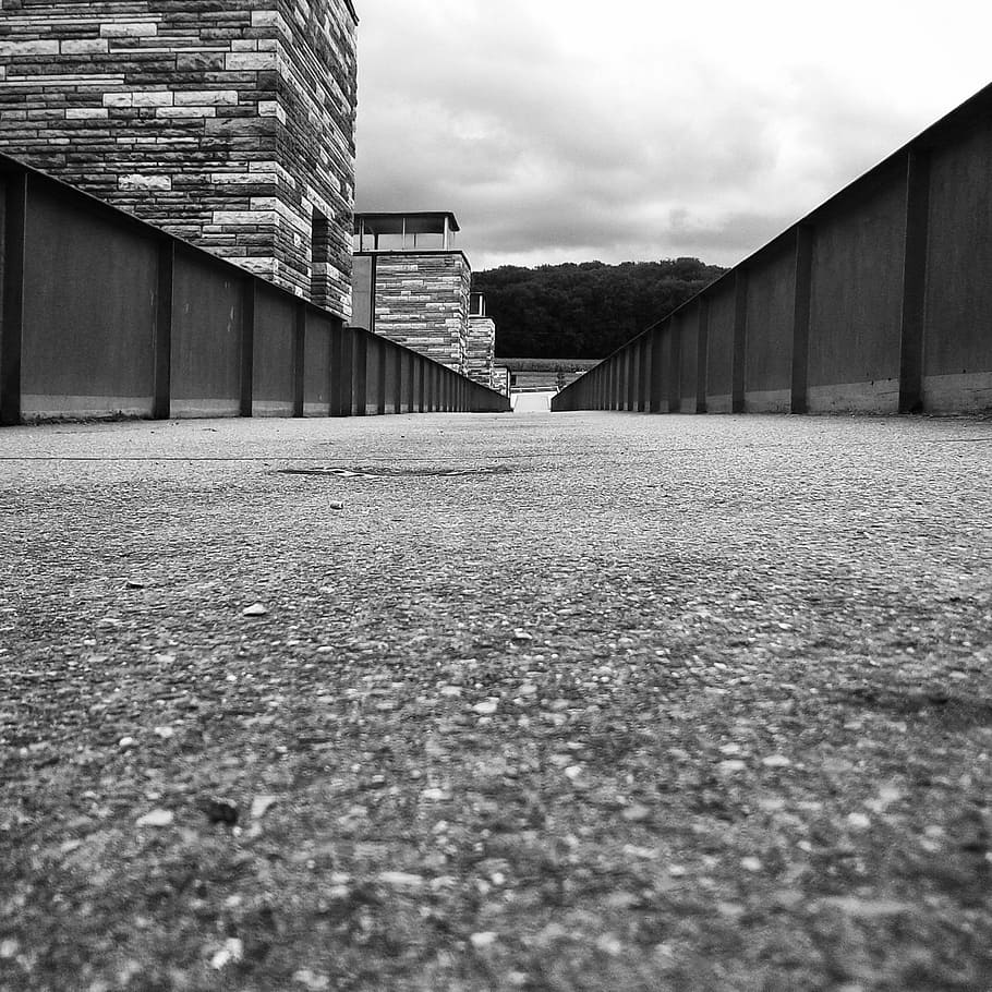 bridge, grey, away, gloomy, black white, web, walk, water, clouds HD wallpaper