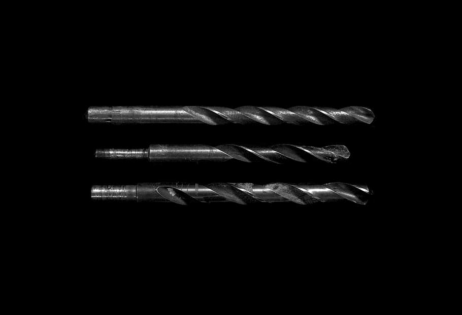 grayscale photo of drill bits, three gray drill bits, tool, black and white, HD wallpaper