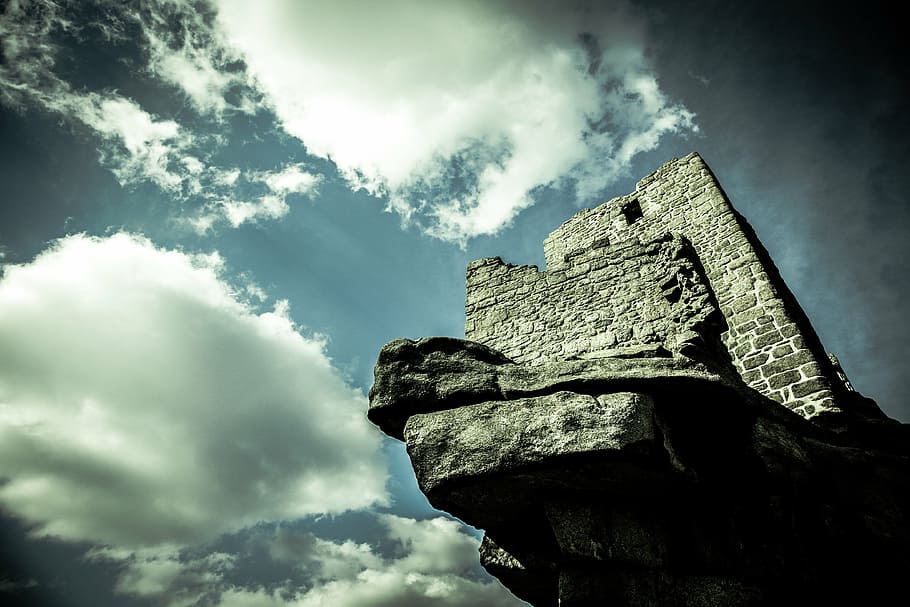 castle on top of mountain during daytime, low, angle, photo HD wallpaper