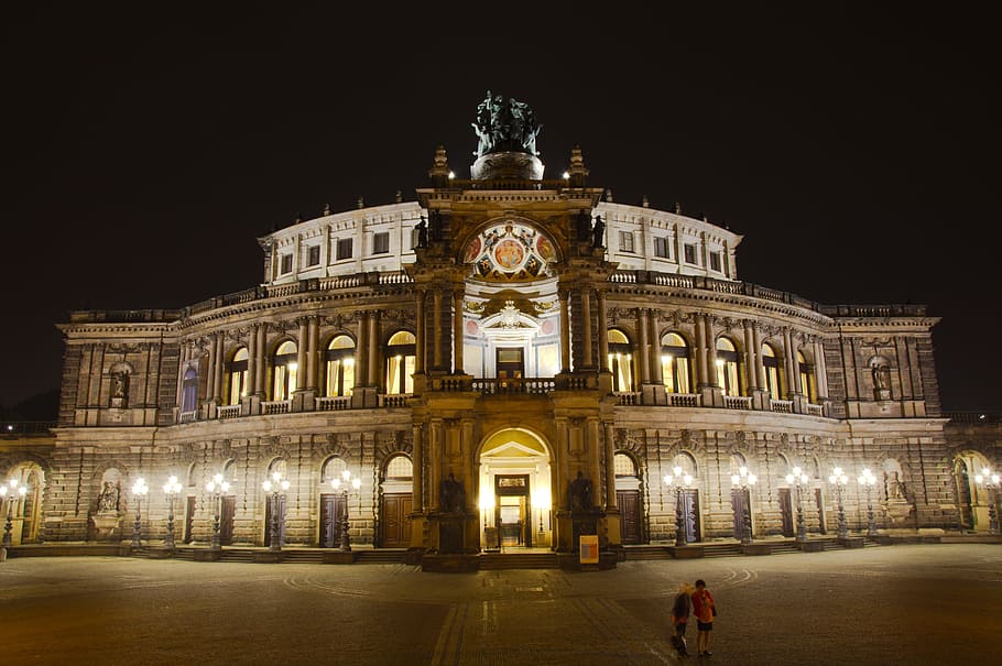 photo of black and brown concrete building, Semperoper, Dresden HD wallpaper