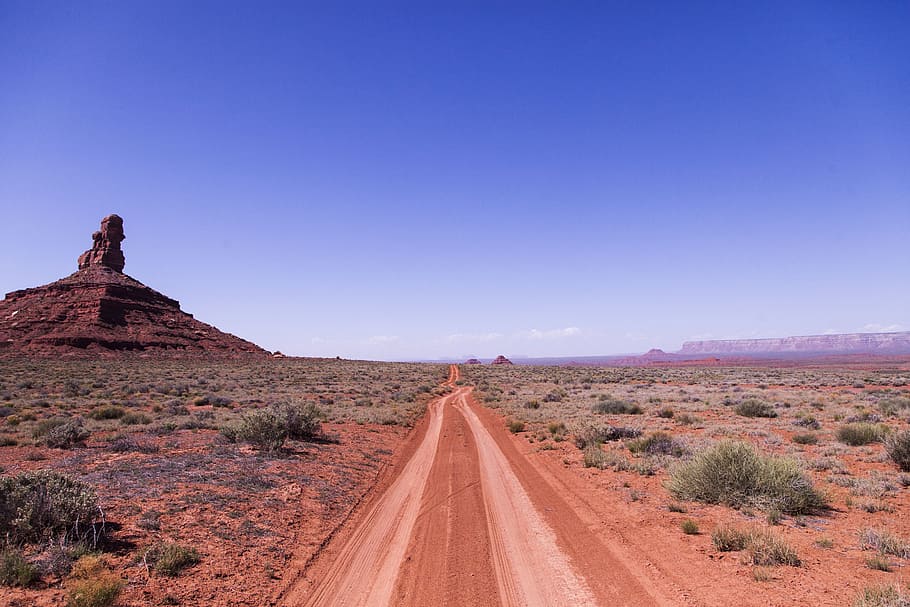 Brown Soil Road Under Clear Sky, arid, barren, blue sky, canyon, HD wallpaper