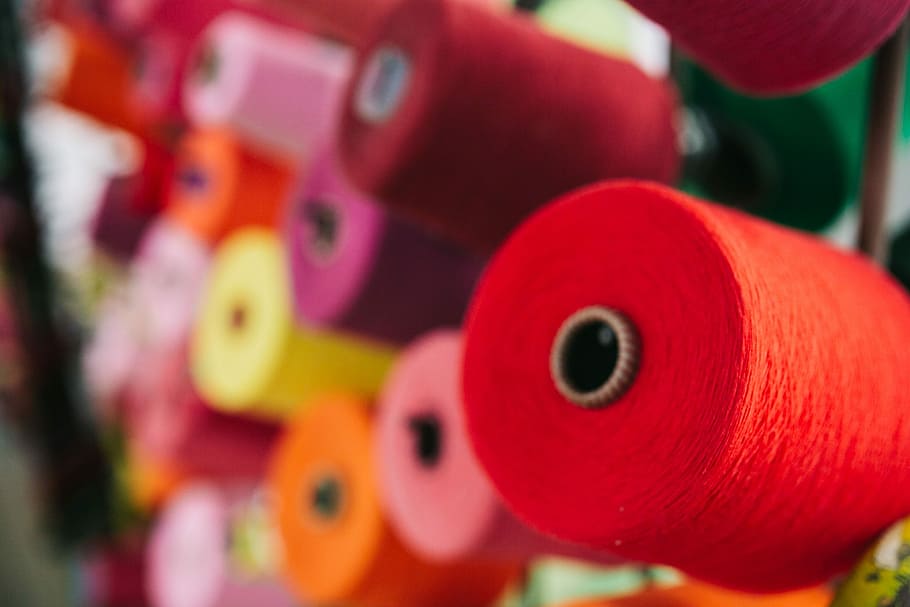 Big colorful Spool of Thread Sewing, hobby, colors, crafts, red, HD wallpaper