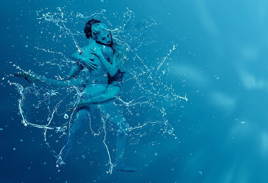 hugging man and woman, dancers, underwater, motion, performer, HD wallpaper