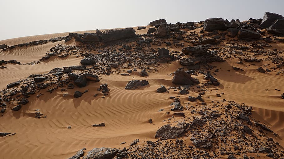 sand dunes and rock formations, desert, rocks, sudan, meroe, non-urban scene, HD wallpaper