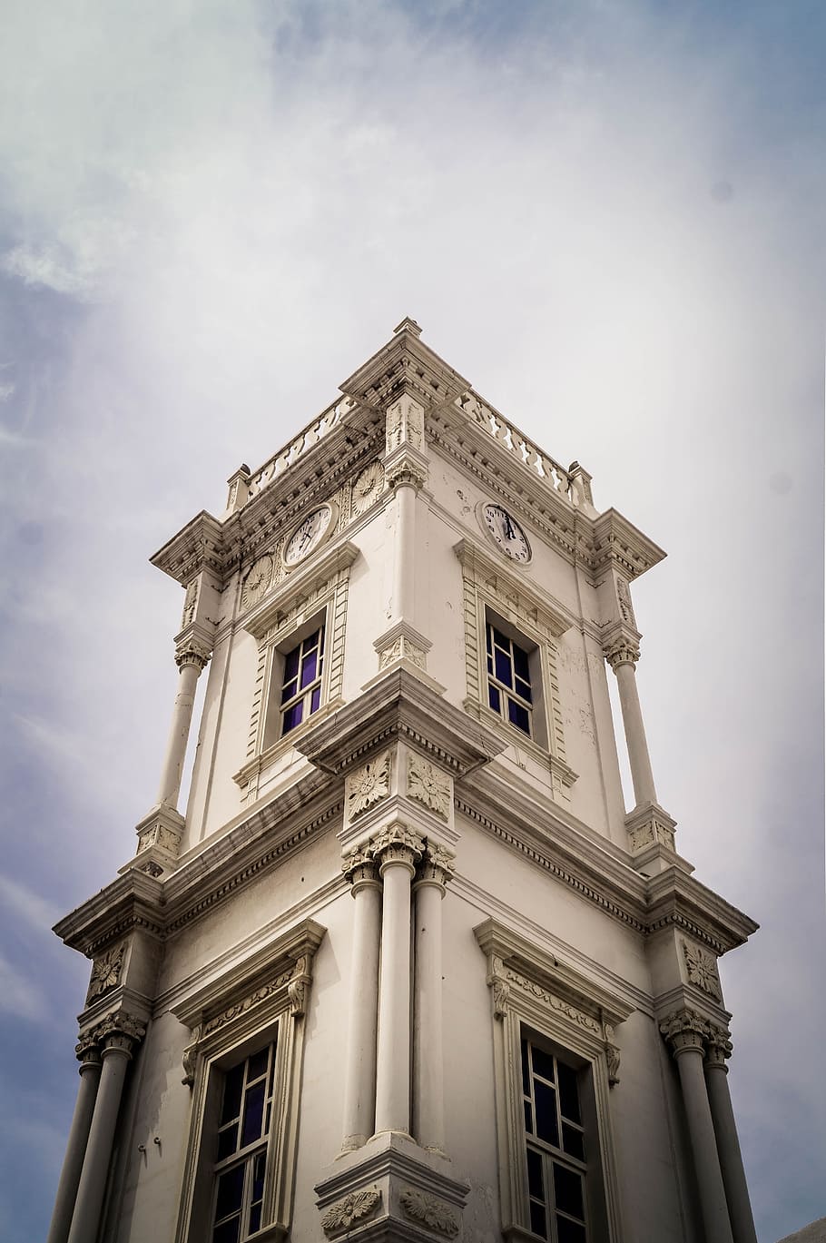 architecture, building, low angle shot, perspective, sky, low angle view HD wallpaper
