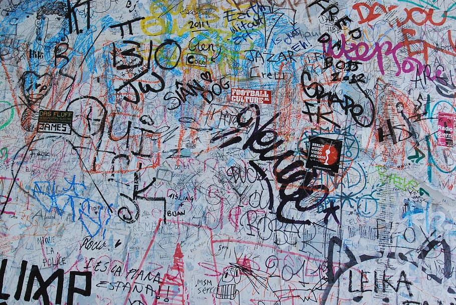 close-up photo of assorted-color graffiti, black, blue, white HD wallpaper