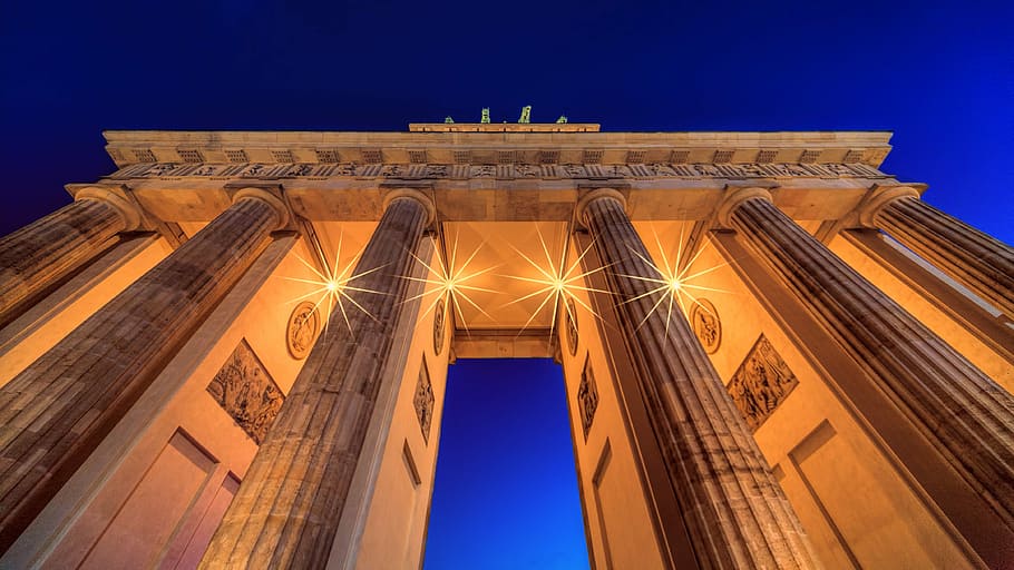 concrete arch under blue sky, brown concrete gateway landmark, HD wallpaper