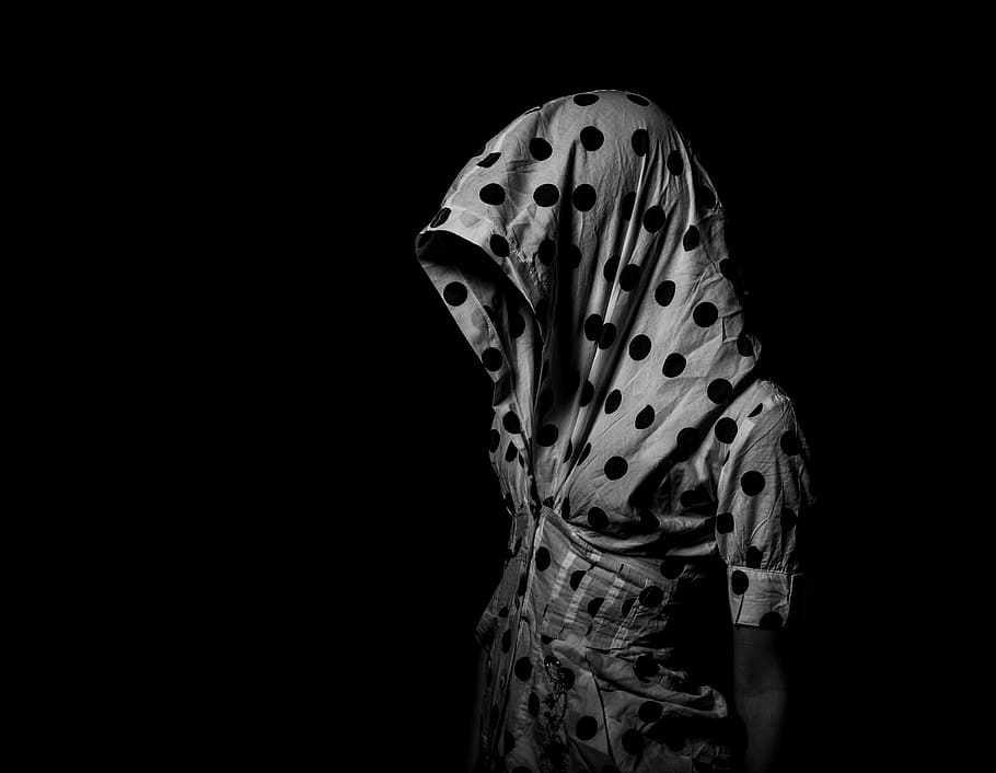 person wearing white and black polka-dot short-sleeved hooded shirt in dim light \, HD wallpaper